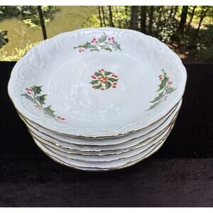 Vintage Royal Kent Christmas Holiday Holly Poland 6 1/5” Dessert Bowls Set Of 7